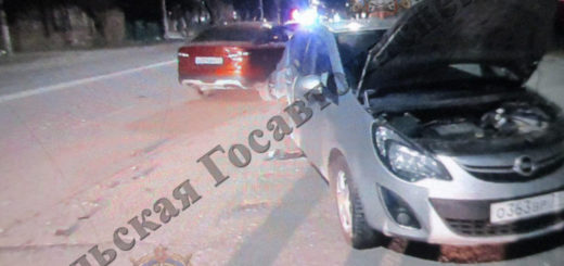 В Туле столкнулись Lada Vesta и Opel Corsa: пострадали девушка и женщина