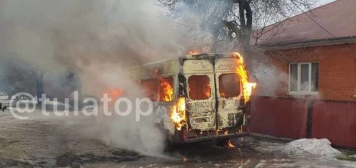 В Туле на улице Копровая сгорела маршрутка