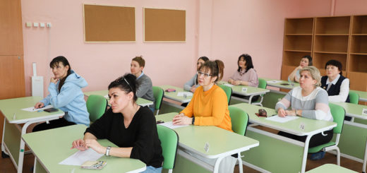 Выпускники вместе с родителями в Туле "сдали" ЕГЭ