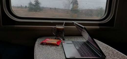 Тулячка украла ноутбук у пассажирки поезда