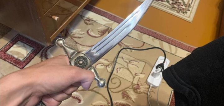 Житель посёлка Ревякино, напавший с ножом на знакомого, оказался психом