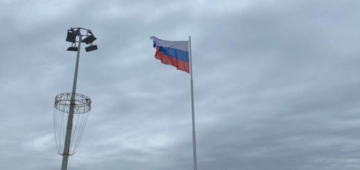 Гуманитарный склад, кража ноутбука и "социальный работник"