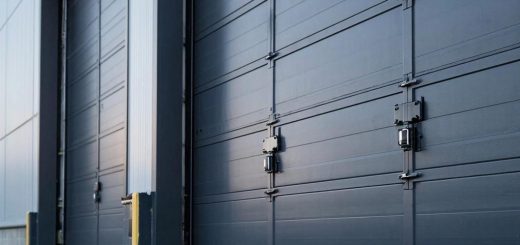 Секционные ворота - цены, как выбирать и покупать в сети, плюсы, минусы и бренды в России