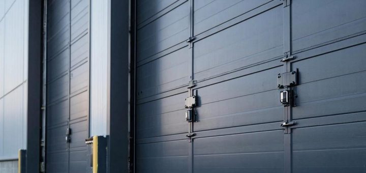 Секционные ворота - цены, как выбирать и покупать в сети, плюсы, минусы и бренды в России